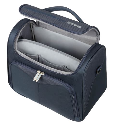 american tourister beauty case.